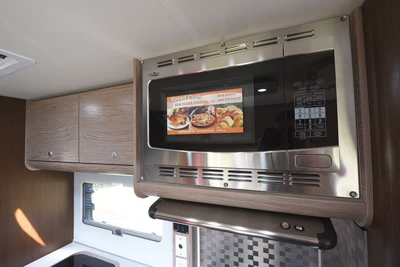 12 Best Microwave for Semi Truck – Updated (Reviewed & Compared)