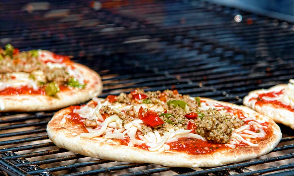 How to Cook Pizza on the Grill Without a Stone. A Step-by-Step Guide