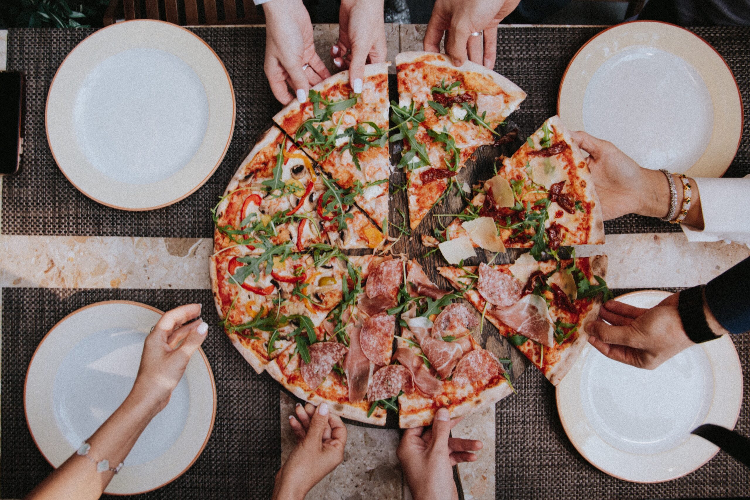 Pizza Sizes: Ordering Guide (Slices, Servings, & Total Size)